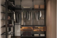 8_Walk-in-Closet